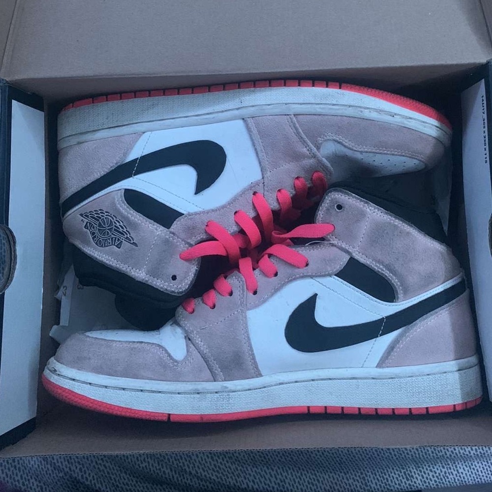 Jordan 1 Mid Crimson Tint Shoes Male